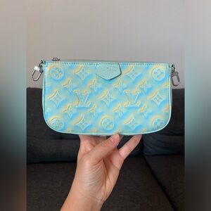 SALE‼️ Louis Vuitton Multi Pochette Accessoires Stardust (Small Pochette Only)